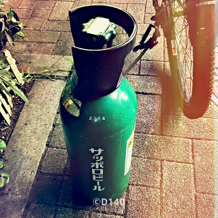 緑ボンベが日本中で足りていないらしく、初回購入元のカクヤスですら炭酸ガスボンベを更新できなかった話